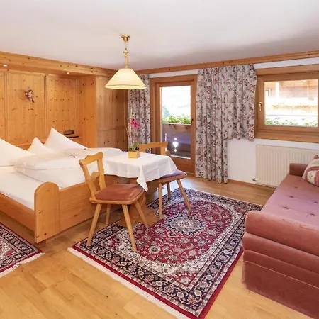 Edelweiss Гостевой дом 3*