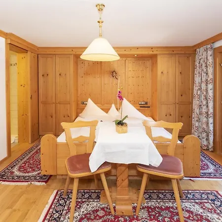 Vendégház Edelweiss 3*